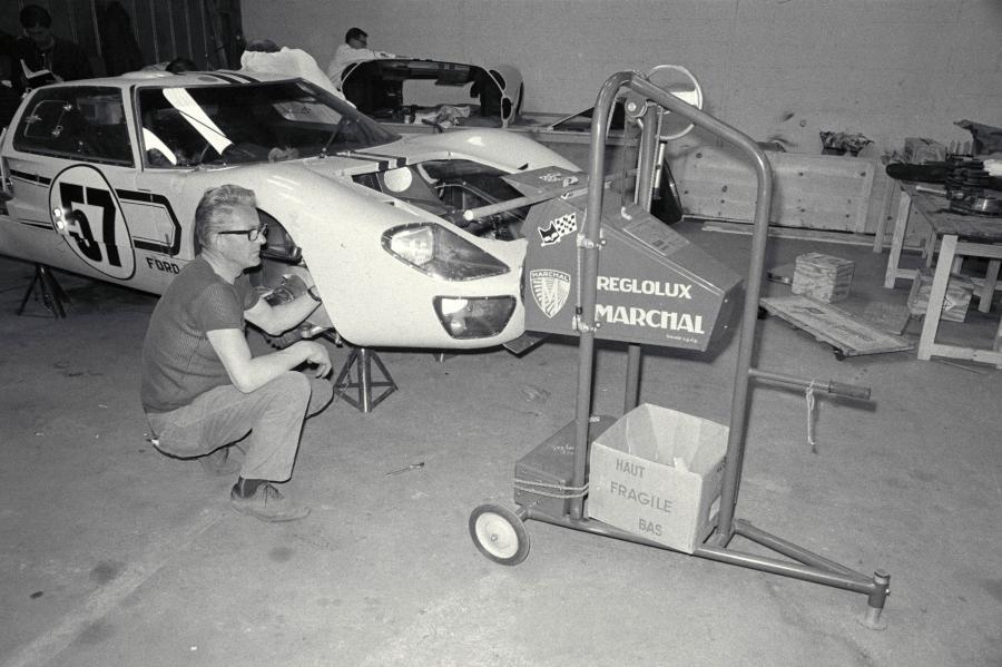  Ford GT40 (Mk II) 1965 года  (фото 13 из 118)